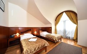 Hotel Kumania